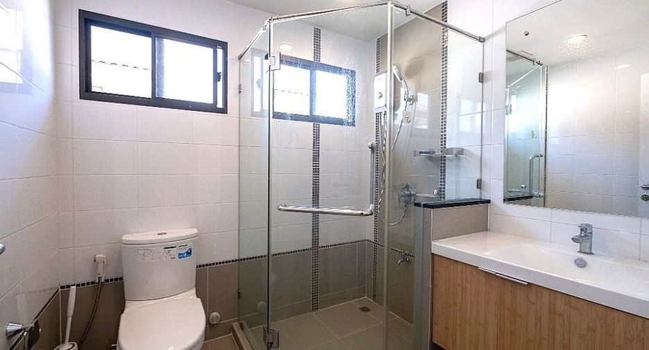 For rent 3 bed house in Bang Phli, Samut Prakan