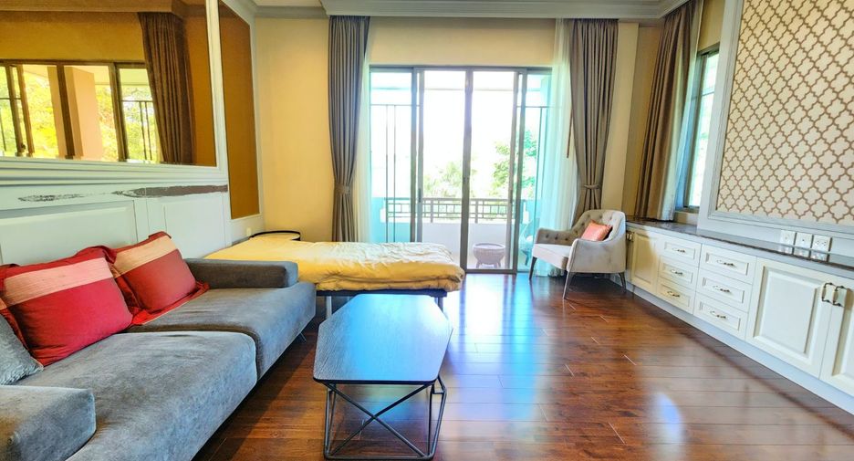 For sale 4 bedrooms house in Taling Chan, Bangkok