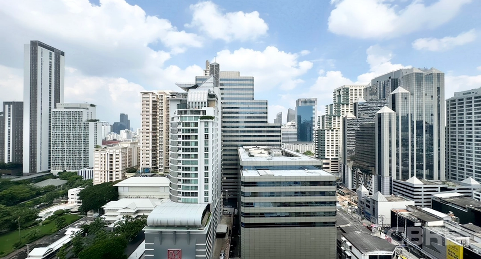 For sale 4 bedrooms condo in Khlong Toei, Bangkok