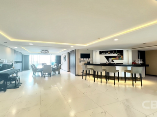 For sale 4 bed condo in Khlong Toei, Bangkok