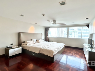 For sale 4 bed condo in Khlong Toei, Bangkok