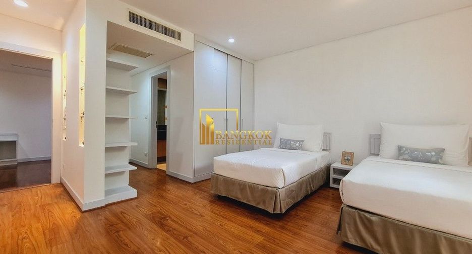 For rent 3 bedrooms apartment in Watthana, Bangkok