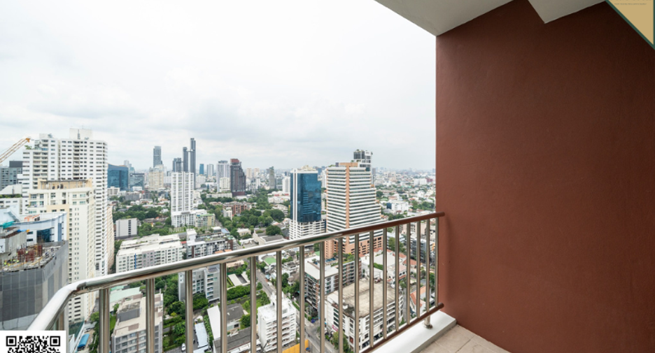 For sale 2 bedrooms condo in Khlong Toei, Bangkok