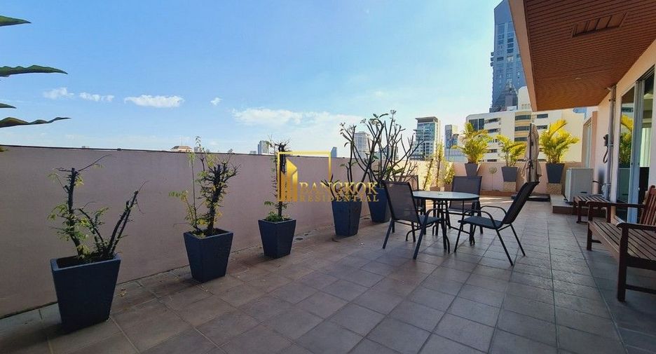 Apartamento en alquiler de 3 habitaciones en Watthana, Bangkok