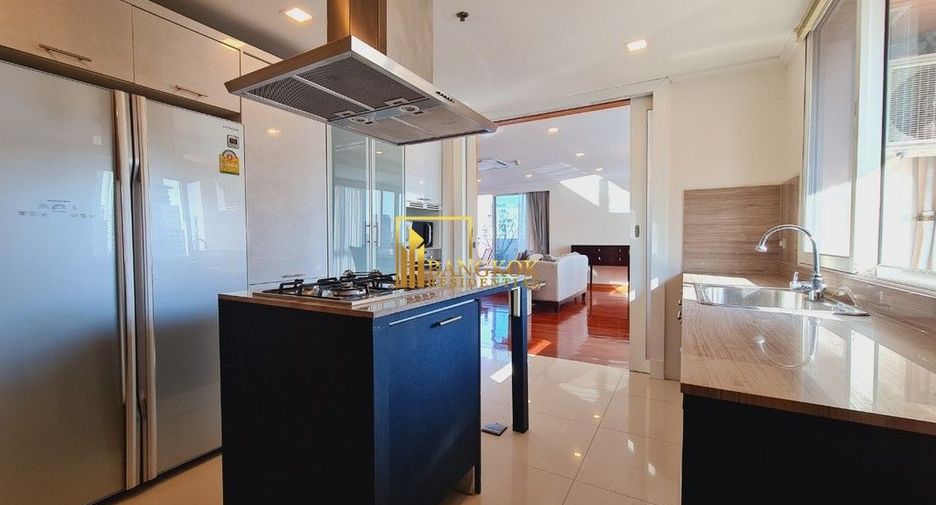 Apartamento en alquiler de 3 habitaciones en Watthana, Bangkok