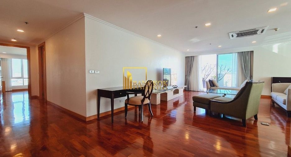 Apartamento en alquiler de 3 habitaciones en Watthana, Bangkok