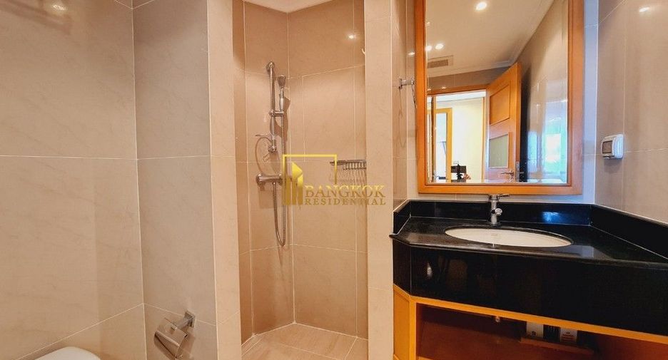 Apartamento en alquiler de 3 habitaciones en Watthana, Bangkok