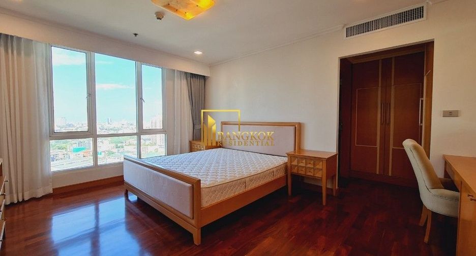 Apartamento en alquiler de 3 habitaciones en Watthana, Bangkok