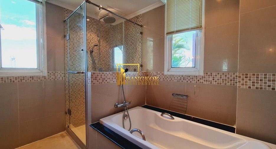 Apartamento en alquiler de 3 habitaciones en Watthana, Bangkok