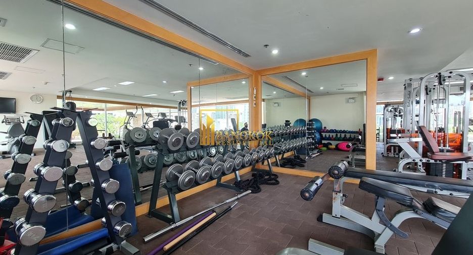 Apartamento en alquiler de 3 habitaciones en Watthana, Bangkok