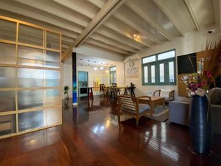 Casa en alquiler de 4 habitaciones en Khlong Toei, Bangkok