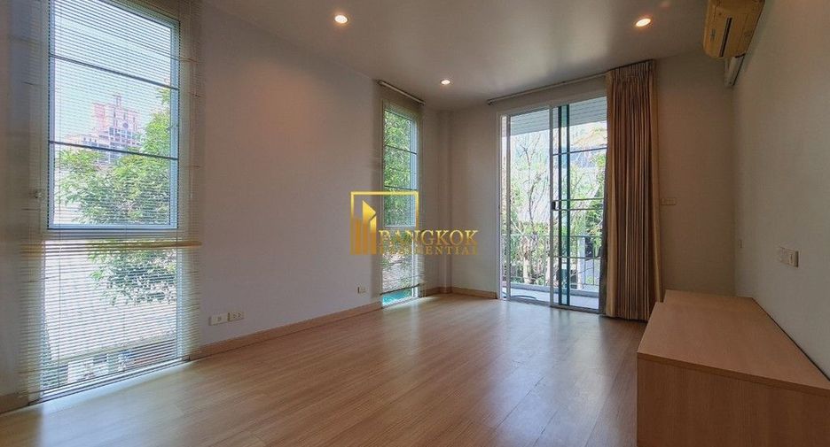 Apartamento en alquiler de 3 habitaciones en Khlong Toei, Bangkok