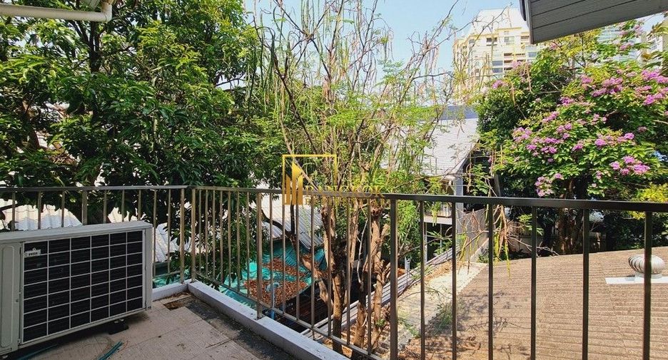Apartamento en alquiler de 3 habitaciones en Khlong Toei, Bangkok