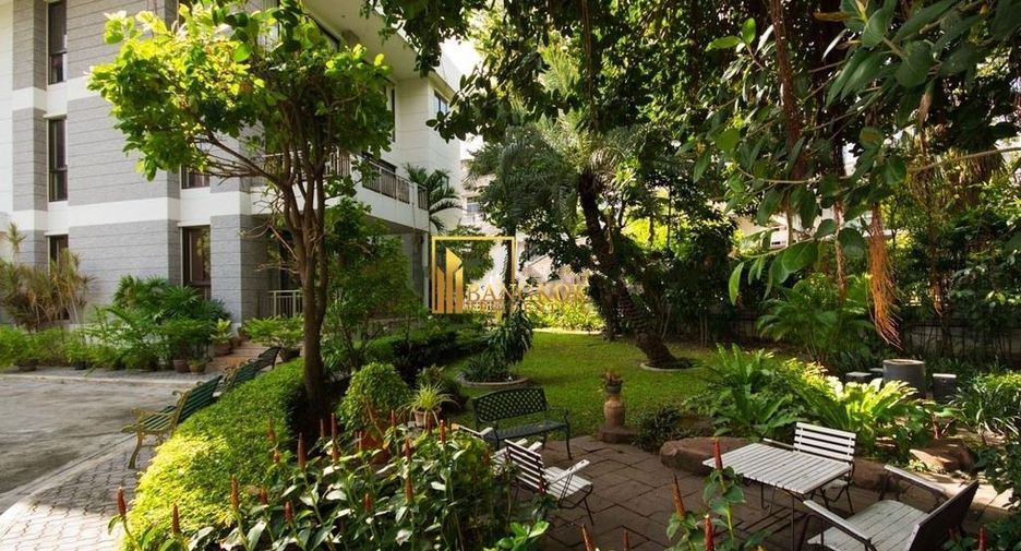 Apartamento en alquiler de 3 habitaciones en Khlong Toei, Bangkok