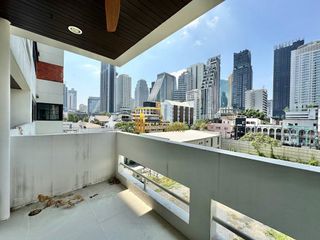 For rent 4 ベッドルーム condo in Watthana, Bangkok