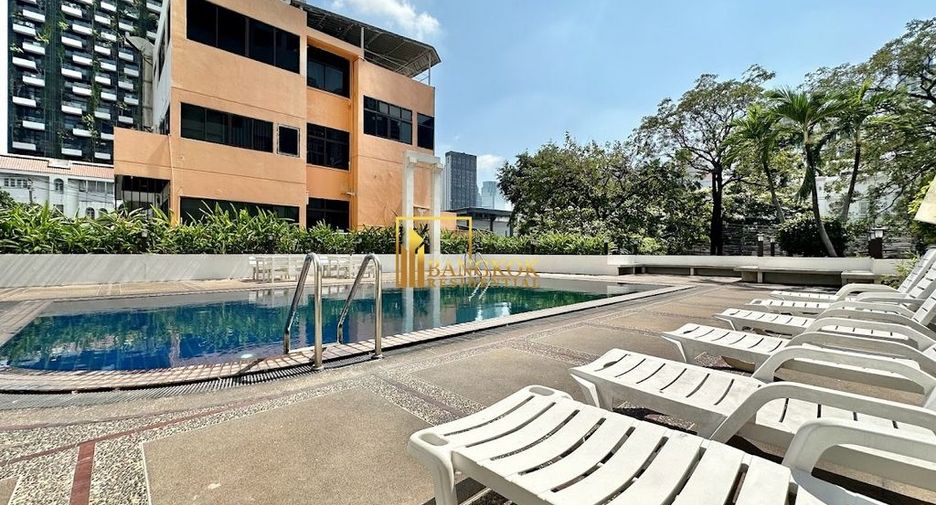 Wohnung zur Miete mit 4 Zimmer in Watthana, Bangkok