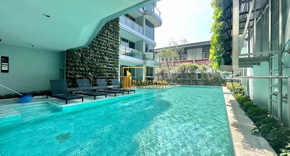 For rent 2 bedrooms condo in Watthana, Bangkok