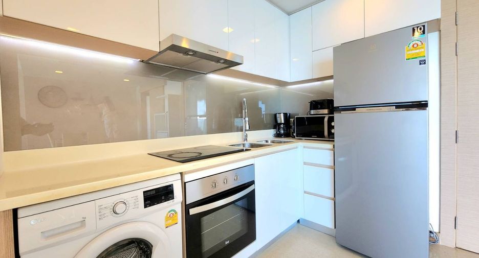 For rent 2 bedrooms condo in Bang Lamung, Chonburi