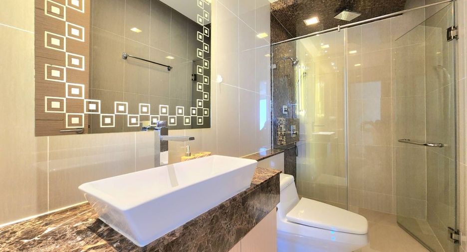 For rent 2 bedrooms condo in Bang Lamung, Chonburi