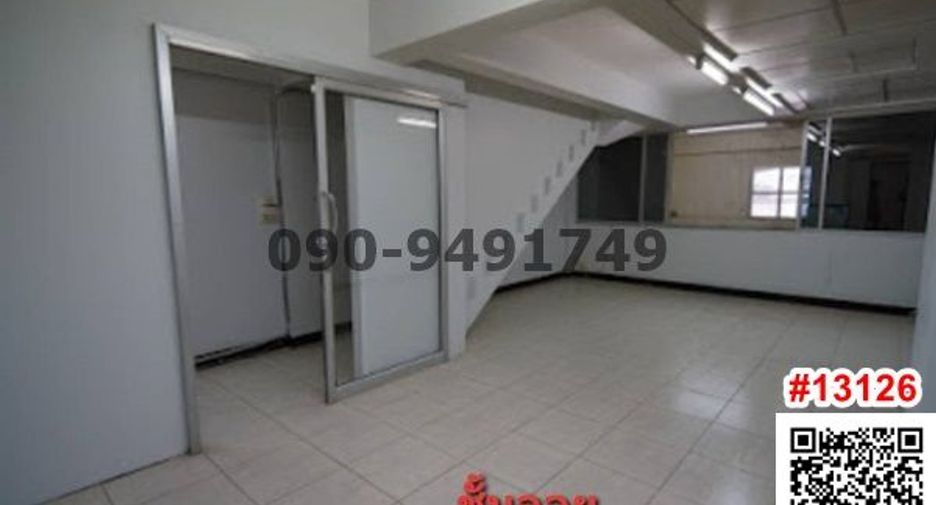 For sale 4 bedrooms retail Space in Lat Krabang, Bangkok
