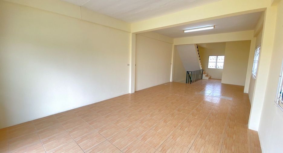 For sale 4 bedrooms retail Space in Mueang Rayong, Rayong