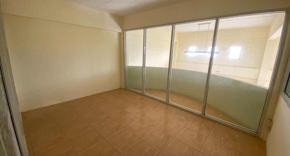 For sale 4 bedrooms retail Space in Mueang Rayong, Rayong