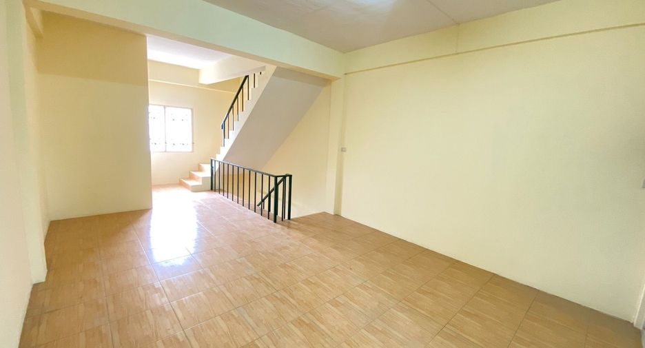 For sale 4 bedrooms retail Space in Mueang Rayong, Rayong