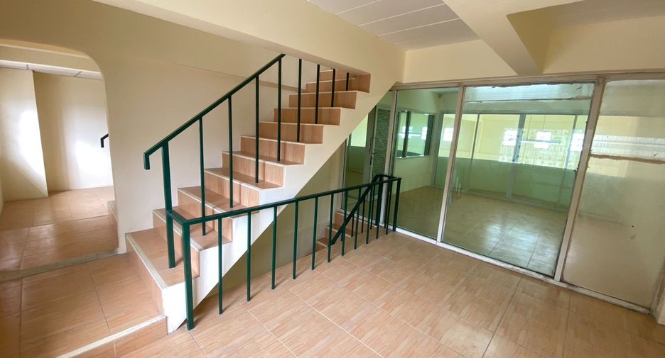For sale 4 bedrooms retail Space in Mueang Rayong, Rayong