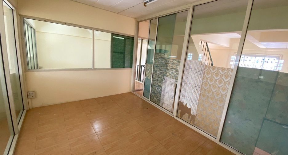 For sale 4 bedrooms retail Space in Mueang Rayong, Rayong