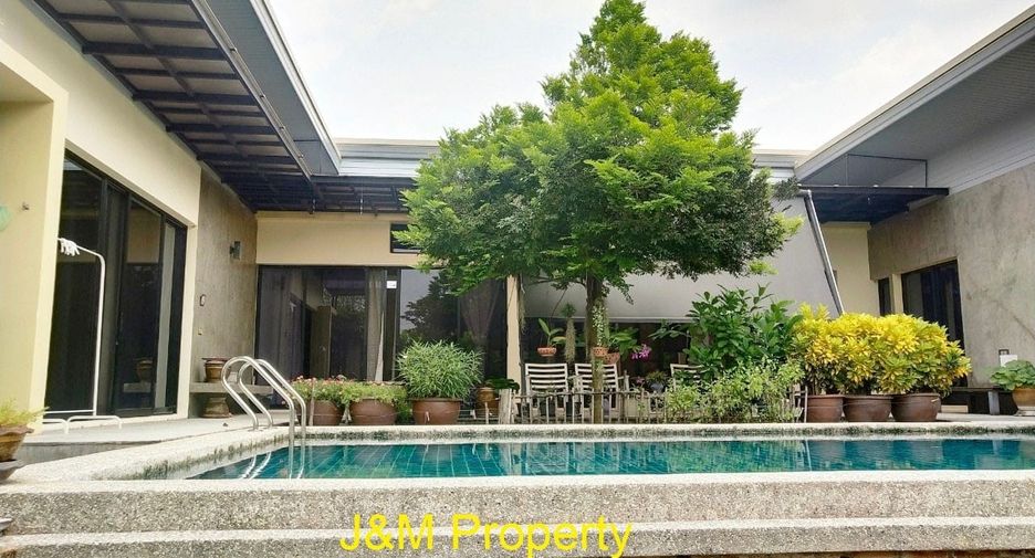 For sale 3 bedrooms house in Cha Am, Phetchaburi