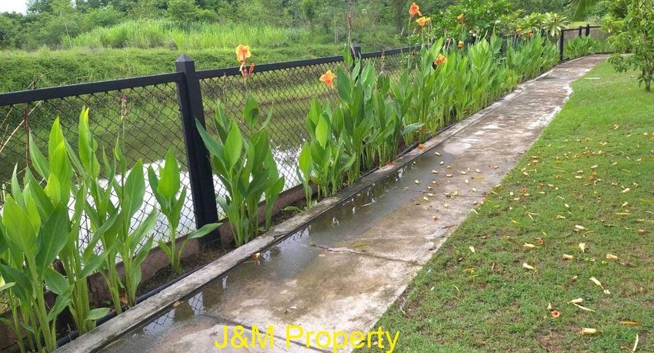 For sale 3 bedrooms house in Cha Am, Phetchaburi