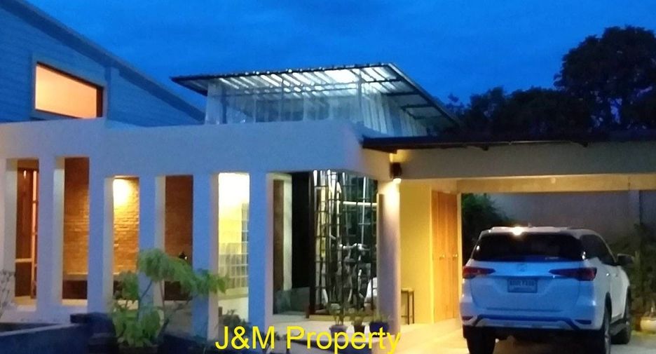For sale 3 bedrooms house in Cha Am, Phetchaburi