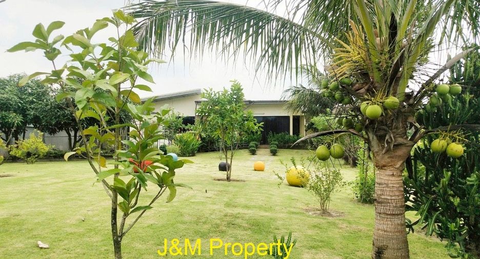 For sale 3 bedrooms house in Cha Am, Phetchaburi
