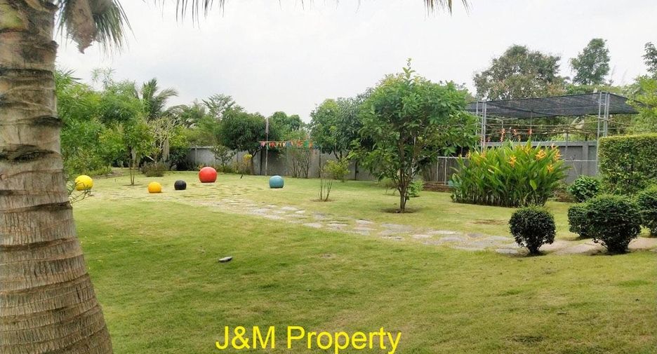 For sale 3 bedrooms house in Cha Am, Phetchaburi