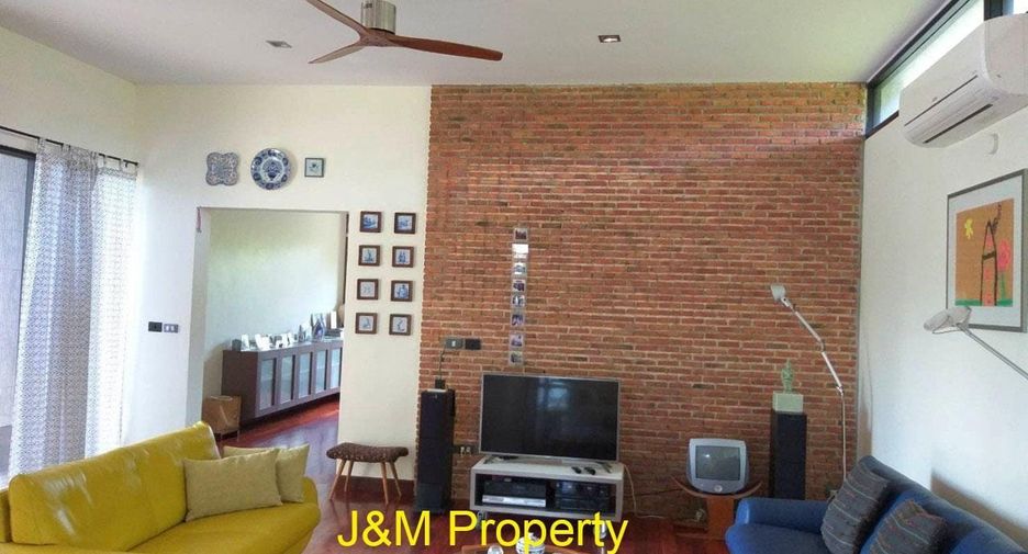 For sale 3 bedrooms house in Cha Am, Phetchaburi