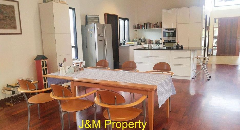 For sale 3 bedrooms house in Cha Am, Phetchaburi