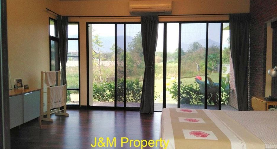 For sale 3 bedrooms house in Cha Am, Phetchaburi