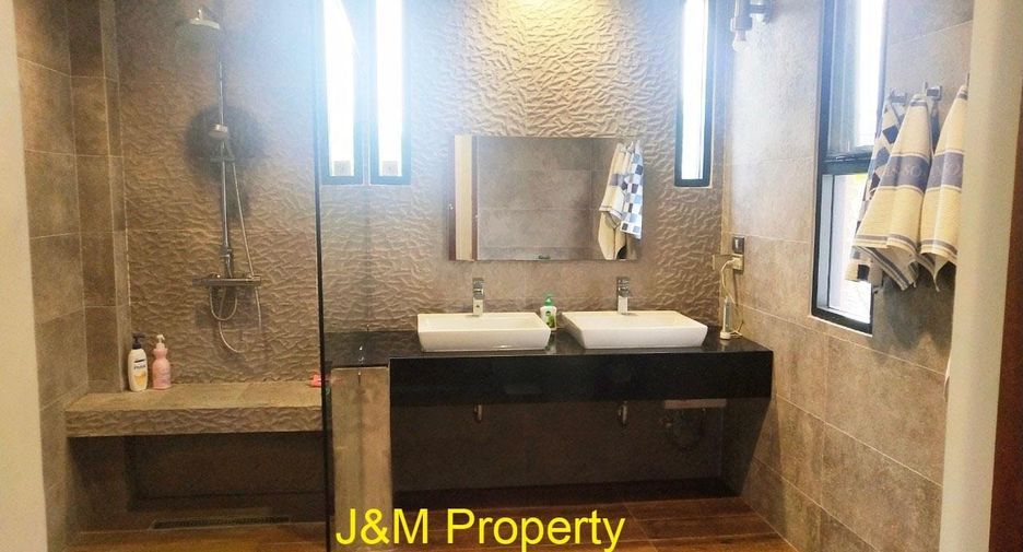 For sale 3 bedrooms house in Cha Am, Phetchaburi