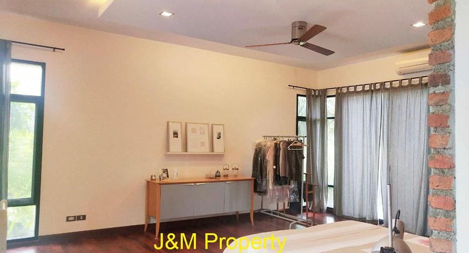 For sale 3 bedrooms house in Cha Am, Phetchaburi