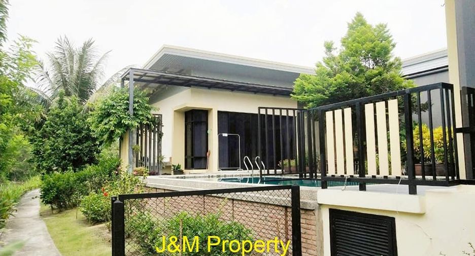 For sale 3 bedrooms house in Cha Am, Phetchaburi