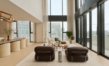 For sale 4 bedrooms condo in Khlong Toei, Bangkok