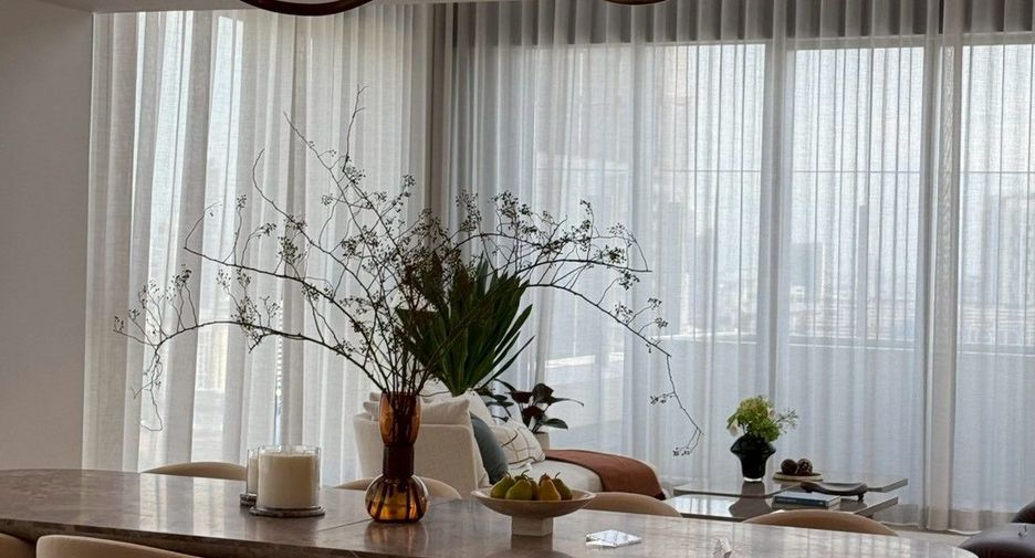 For sale 4 bedrooms condo in Khlong Toei, Bangkok
