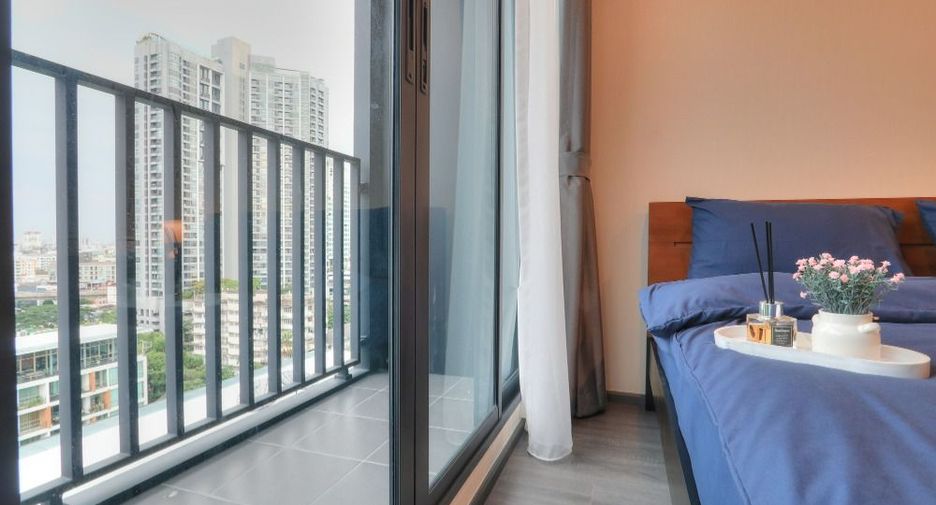 Condo en alquiler de 2 habitaciones en Khlong Toei, Bangkok
