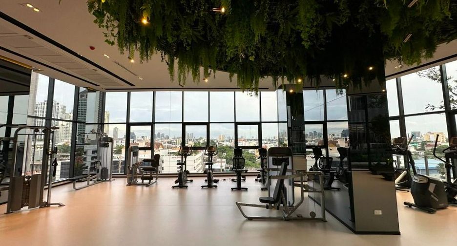 Condo en alquiler de 2 habitaciones en Khlong Toei, Bangkok