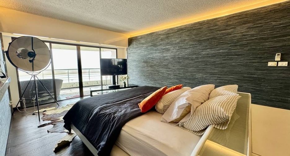 For rent 2 bedrooms condo in Bang Lamung, Chonburi