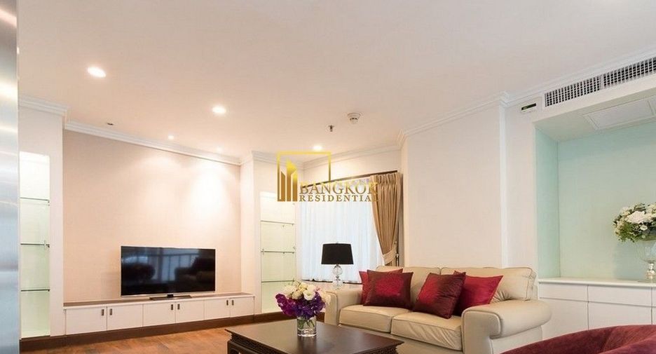 Apartamento en alquiler de 3 habitaciones en Khlong Toei, Bangkok