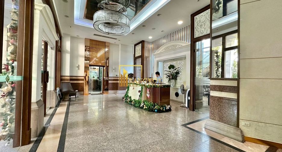 Apartamento en alquiler de 3 habitaciones en Khlong Toei, Bangkok