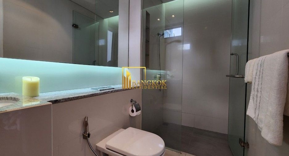 For rent 3 bedrooms condo in Khlong Toei, Bangkok
