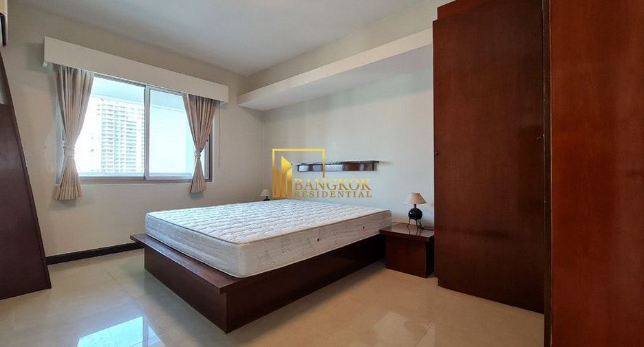 Condo en alquiler de 3 habitaciones en Watthana, Bangkok