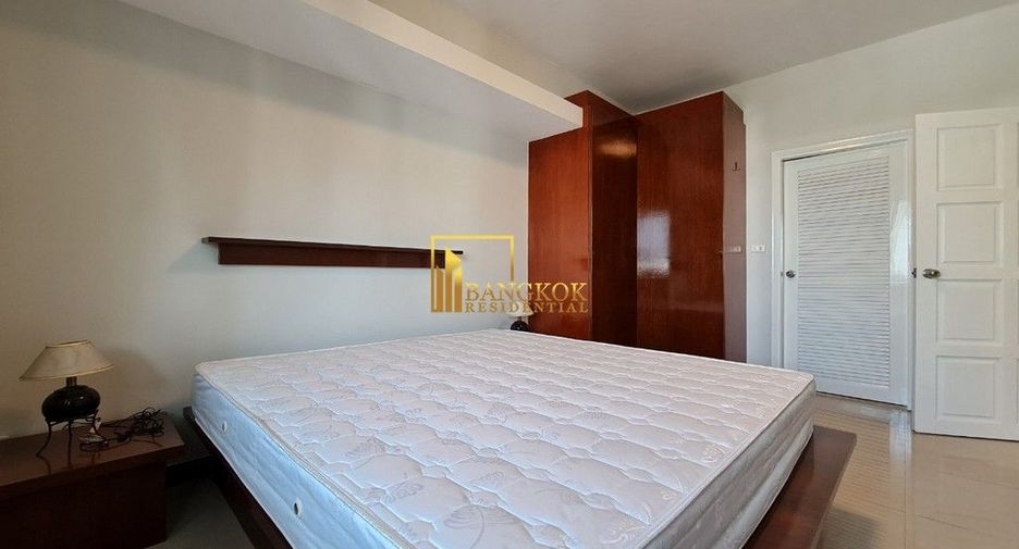 Condo en alquiler de 3 habitaciones en Watthana, Bangkok